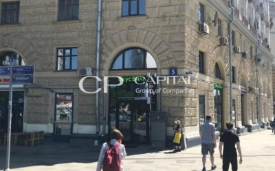 Street Retail: Зацепский вал, 5